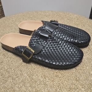 SHEIN Black Woven Mule Clogs with Gold Buckle